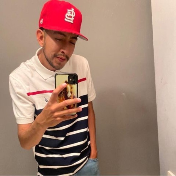 Profile Picture of Alex Bolaños (@amigo_bola_sexi) on Poshmark