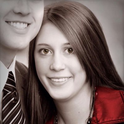 Profile Picture of Erin Bell (@stopviolins13) on Twitter