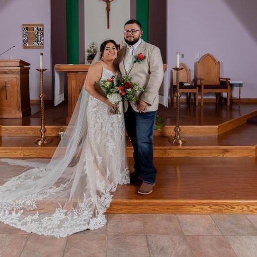 Profile Picture of Daniella Vela (@daniellavela8) on Tiktok