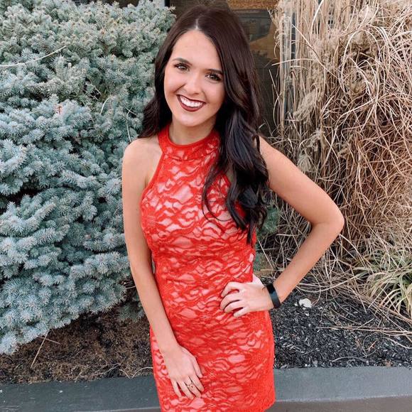 Profile Picture of Whitney Jeffries (@whitneyjeffries) on Poshmark