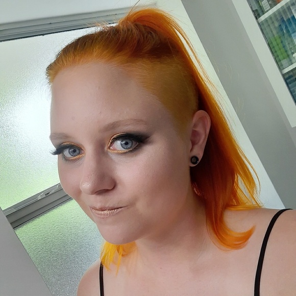 Profile Picture of Jillian Jarosinski (@jjarosinski) on Poshmark