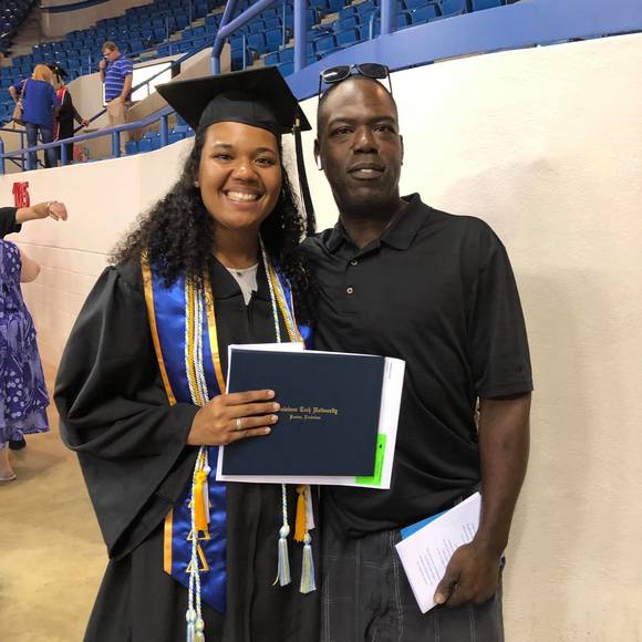 Profile Picture of Darrick Roberson (@dlrobe33) on Poshmark