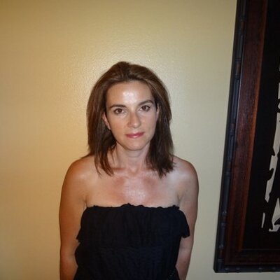 Profile Picture of Cassandra Barron (@Cassbarron) on Twitter