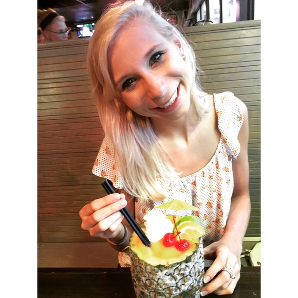 Profile Picture of Emily Vestal (@emvest) on Poshmark