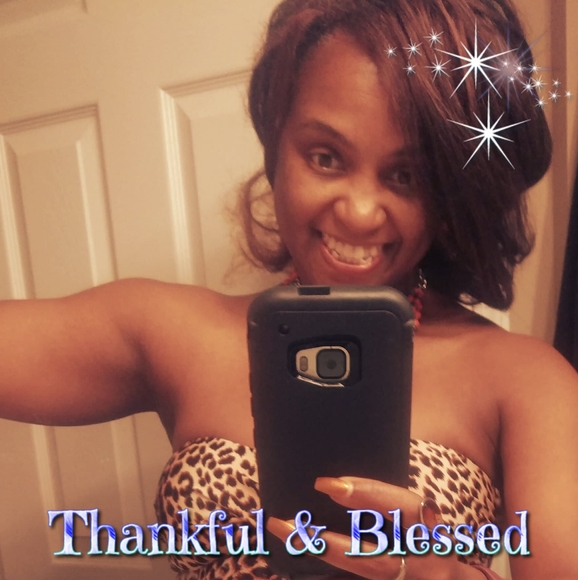 Profile Picture of Rhonda Newby (@rhondanewby) on Poshmark