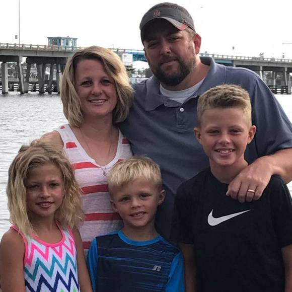 Profile Picture of Haley Zodrow (@haleyz) on Poshmark