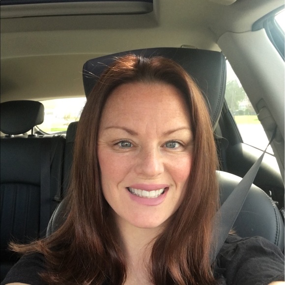 Profile Picture of Janine Ranski (@jranski) on Poshmark