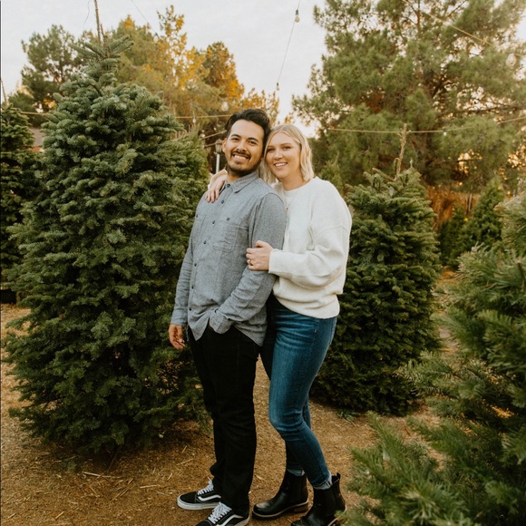 Profile Picture of Brianna Arguello (@briannadroth) on Poshmark