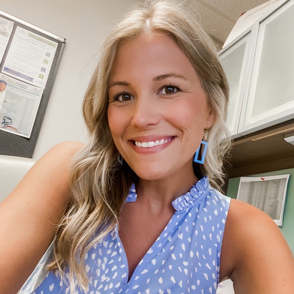 Profile Picture of Savannah Varnadore (@savannah_koff) on Poshmark