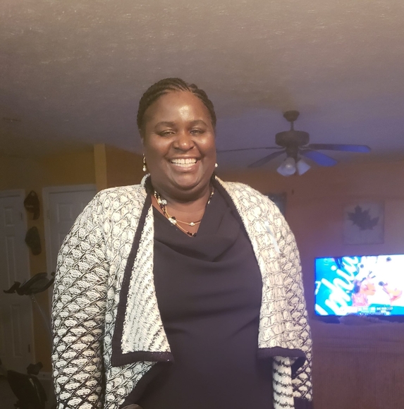 Profile Picture of Andrea Durham (@andreadurham412) on Poshmark