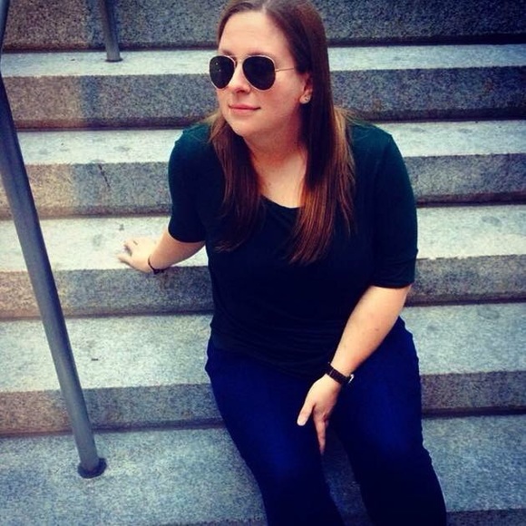 Profile Picture of Stefanie Prorock (@propro7) on Poshmark