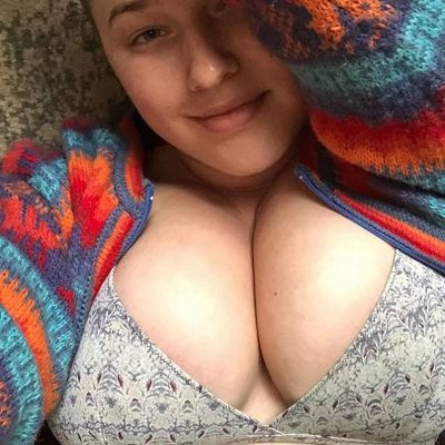 Profile Picture of Rebecca Abrego (@AbregoRebecca) on Twitter