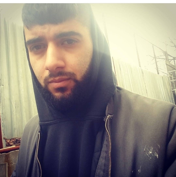 Manny Hirakis - Poshmark Profile Picture of Manny Hirakis (@grkmano95) on Poshmark