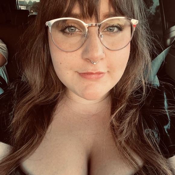 Profile Picture of Mary Mcphate (@criesalot) on Poshmark