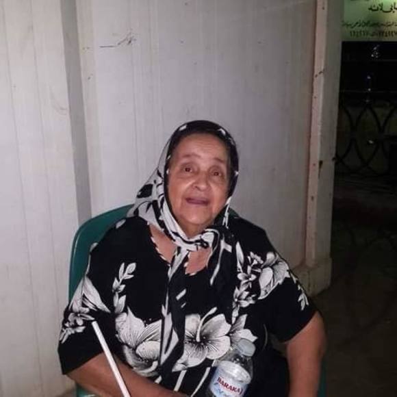 Profile Picture of Michael Morcos (@michaelmorcos) on Poshmark