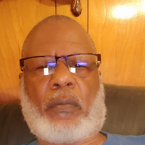 Profile Picture of Barron Nelson (@barronnelson) on Poshmark