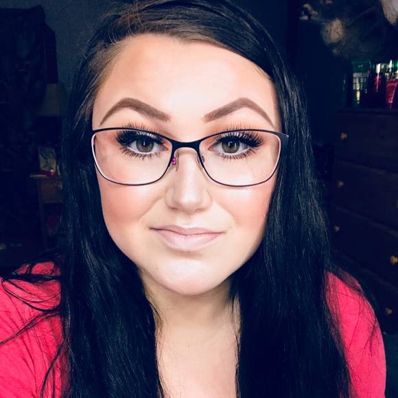 Profile Picture of Shayla Salwey (@shaylalyn94) on Poshmark