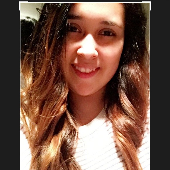 Profile Picture of Edith Barrera (@edith2796) on Poshmark