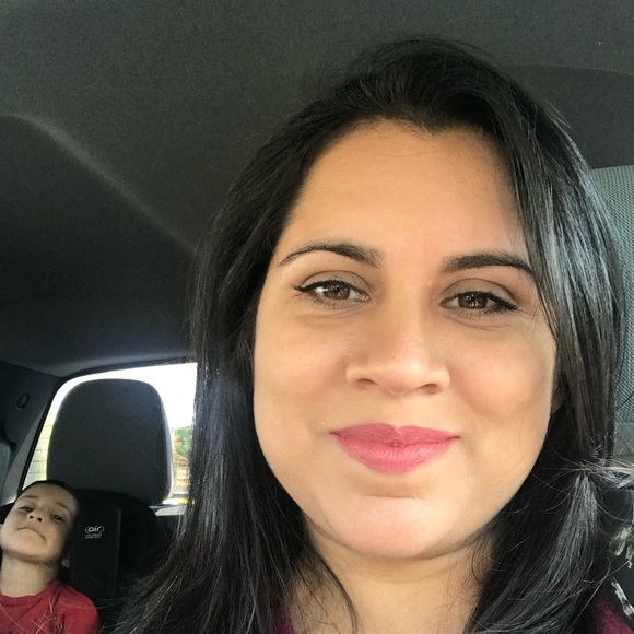 Profile Picture of Sarah Cheever (@mysticstar428) on Poshmark