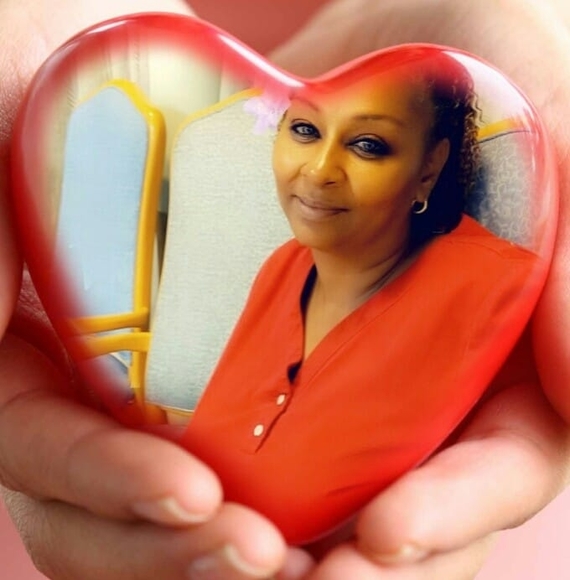 Profile Picture of Renee Haines (@chyresse) on Poshmark