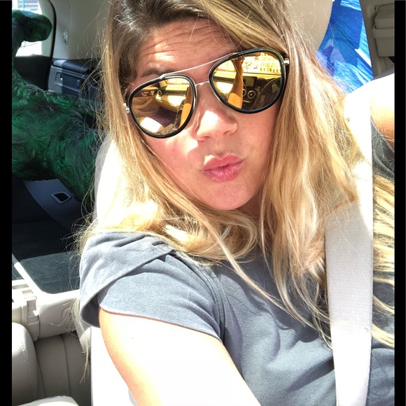 Profile Picture of Amy Davidovac (@amycdisalvo) on Poshmark