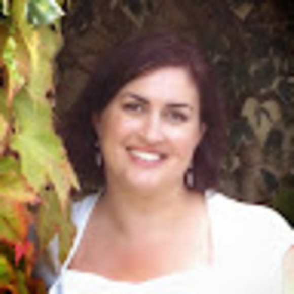 Profile Picture of Maureen Schmidt (@mas1203) on Poshmark