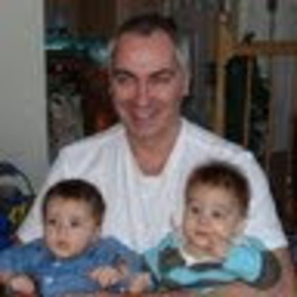 Profile Picture of Charles Bodwell (@bodwellc) on Poshmark