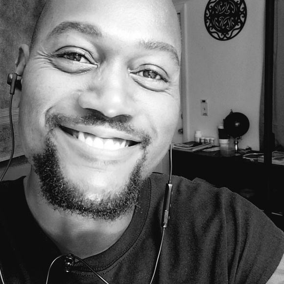 Profile Picture of Andrew Wilson (@awvaloangel) on Poshmark