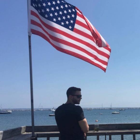 Profile Picture of Danny Bullock (@dbull2424) on Poshmark