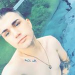 Profile Picture of 𝒟𝑒𝓃𝓃𝒾𝓈 𝒦𝓇𝒾𝓈𝓉𝒾𝒶𝓃𝓈𝓈𝑜𝓃 🏳️‍🌈 (@denniskristiansson) on Instagram