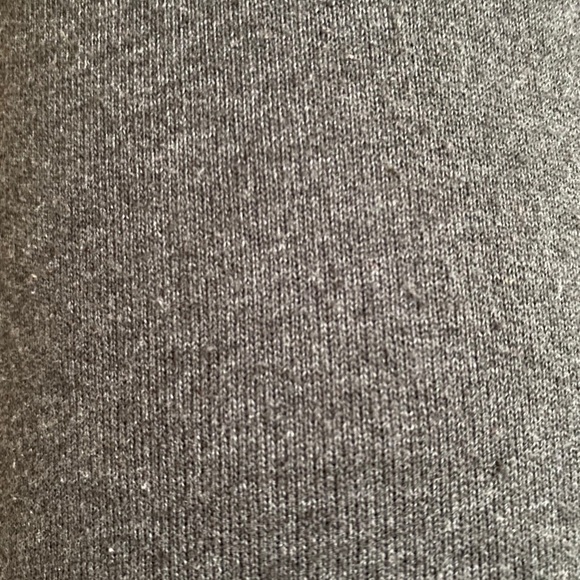 Profile Picture of Tyler Henson (@tyhenson) on Poshmark