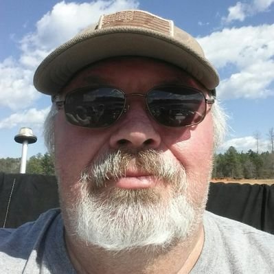 Profile Picture of Stephen Shell (@stephenbshell) on Twitter