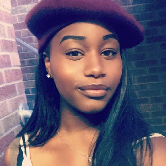 Profile Picture of Diamond Eddie (@eddie96) on Poshmark