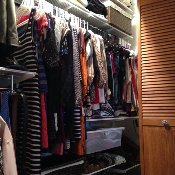 Profile Picture of Abby Pettrone (@apettrone) on Poshmark