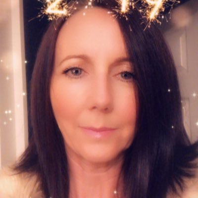 Profile Picture of Helen Reeves (@ReevesgirlHelen) on Twitter