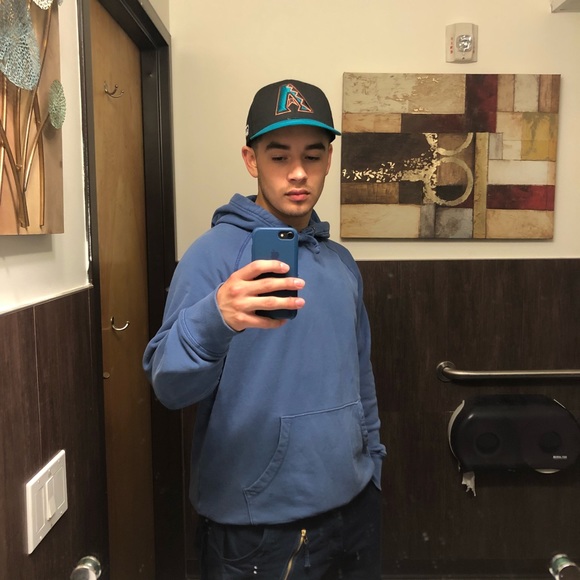 Profile Picture of Ted Cook (@tedc00k) on Poshmark