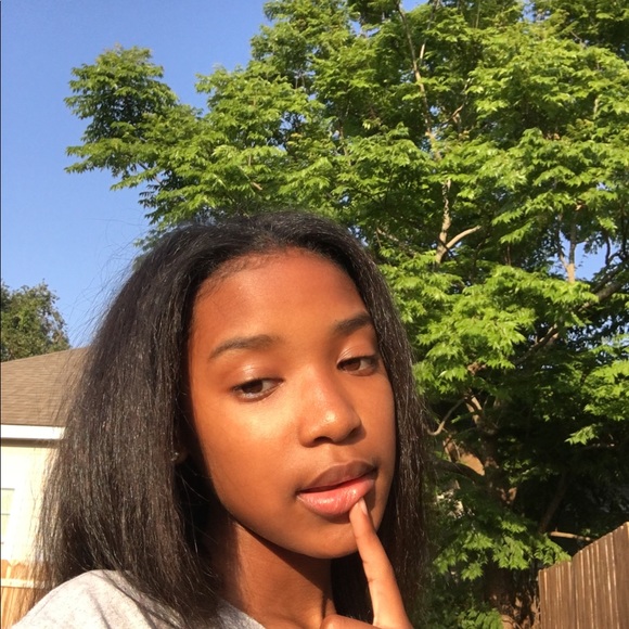 Profile Picture of Dylan Compton (@dylanamiliya06) on Poshmark