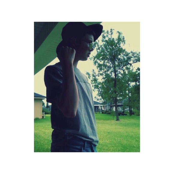 Profile Picture of Caleb Moore (@cbmoore1001) on Poshmark