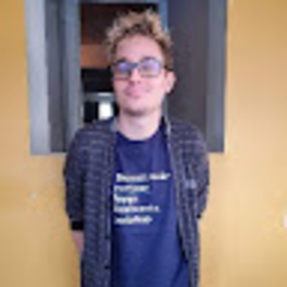 Profile Picture of Kevin Hodgson (@khodgson93) on Poshmark