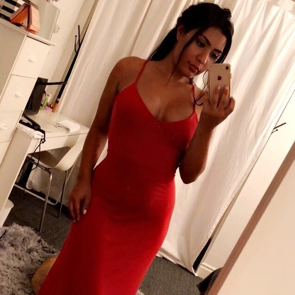 Profile Picture of Kelly Ruiz (@kellyruiz94) on Poshmark