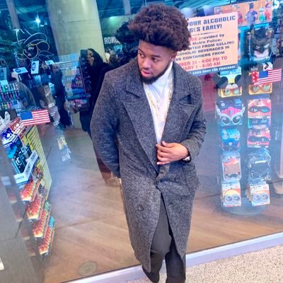 Profile Picture of COACH D♌️ (@SlickWithWords_) on Twitter