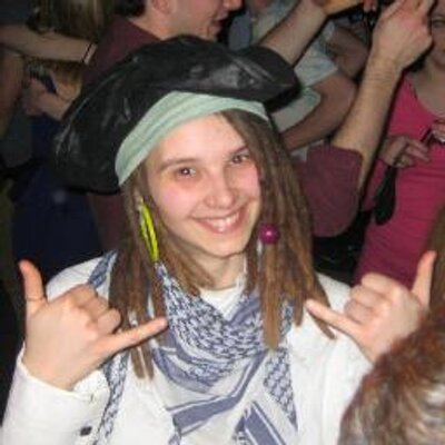 Profile Picture of Fay Frost (@Frosty1698) on Twitter