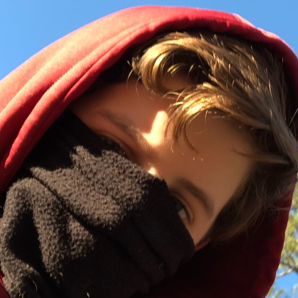 Profile Picture of John luke Hornsby (@johnlukehornsby) on Poshmark