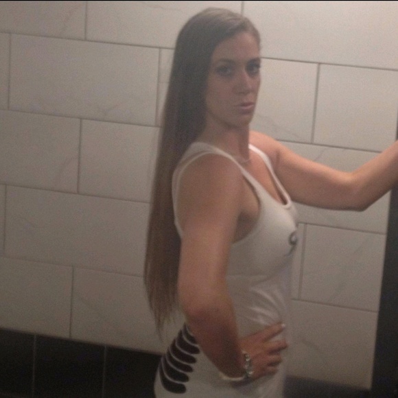 Profile Picture of Kelley Walriven (@kwalriven78) on Poshmark