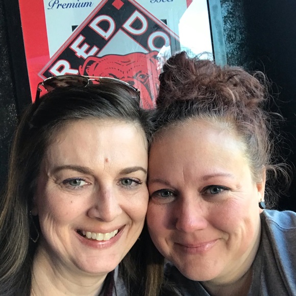 Profile Picture of Dawn Gryder (@dawngryder) on Poshmark