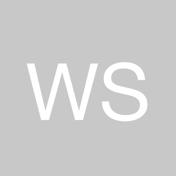 Profile Picture of Wendy Schmidbauer (@alohawendysays) on Poshmark