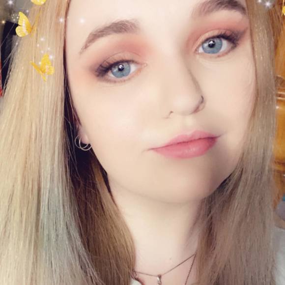 Riane James - Poshmark Profile Picture of Riane James (@rianejames) on Poshmark