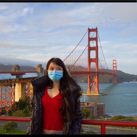 Profile Picture of Eileen Wong (@eileenwong) on Poshmark