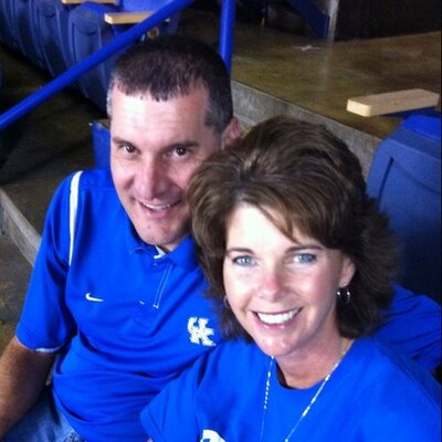Profile Picture of Julie Hill (@JulieHill87) on Twitter