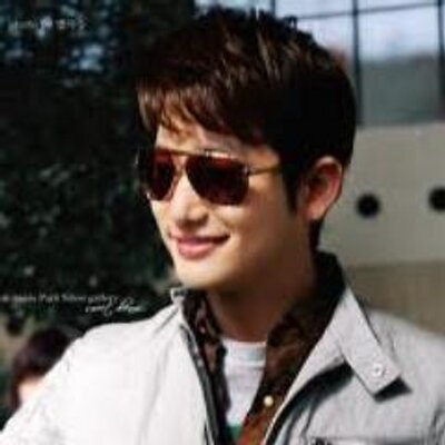 Profile Picture of Weimin Xu (@@weimingxu1) on Twitter